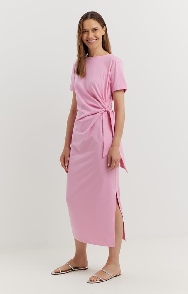 Asymmetrisk midikjole med bindebånd XS