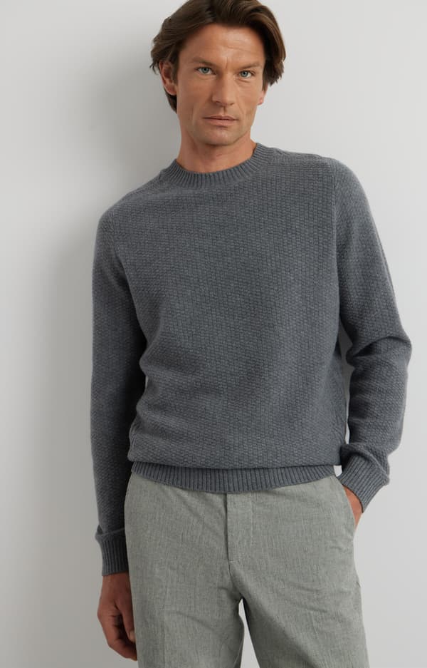 Mikromønstret sweater med rund hals L