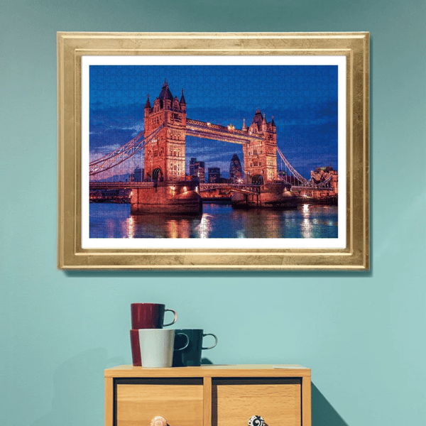 1000-palainen palapeli: Tower Bridge yöllä