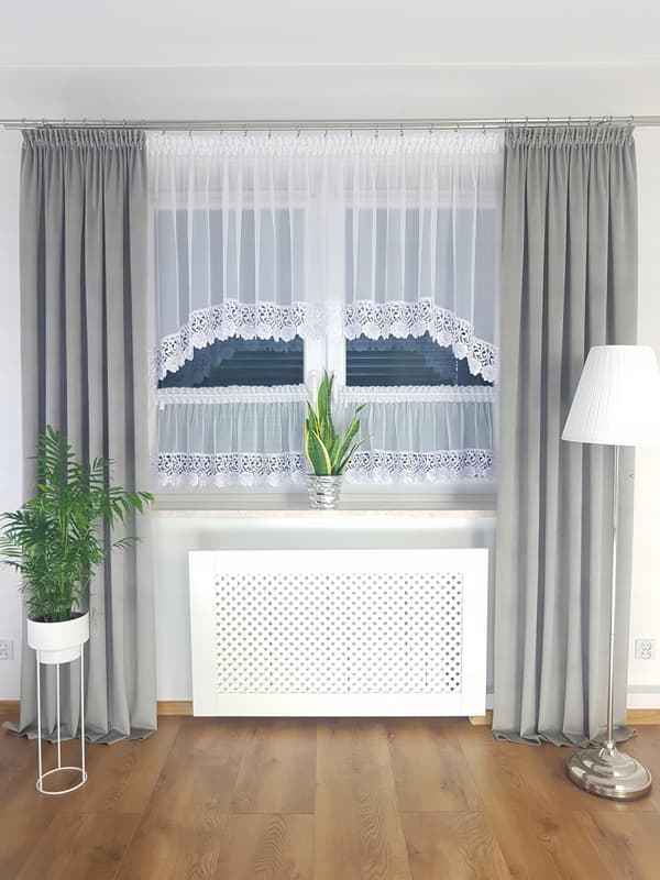 Køkkengardiner sorte med gipure-design