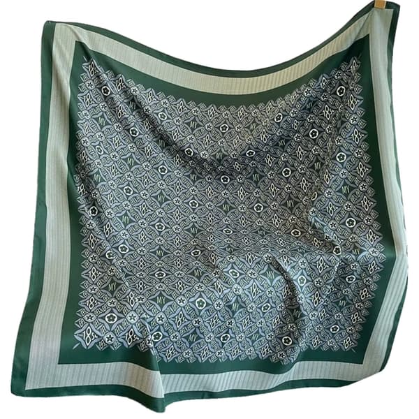 Grön halsduk för kvinnor 90x90 - geometrisk elegans i flaskgrönt