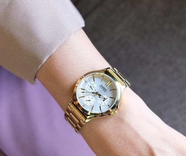 Damklocka CASIO LTP-V300G-7A (zd566b) + Låda
