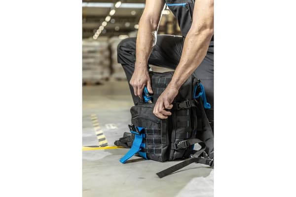 Hoegert Technik -työkalureppu, 3 lokeroa, 21 taskua
