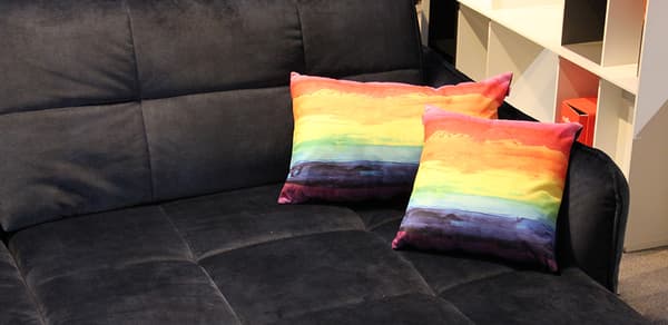 Tyyny - VÄRIKÄS - 40x60 cm