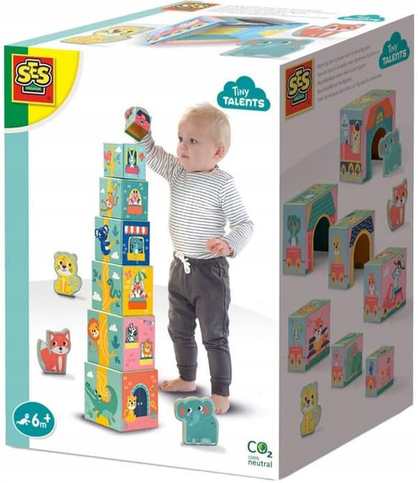 SES Creative -torni palikoilla ja eläinhahmoilla