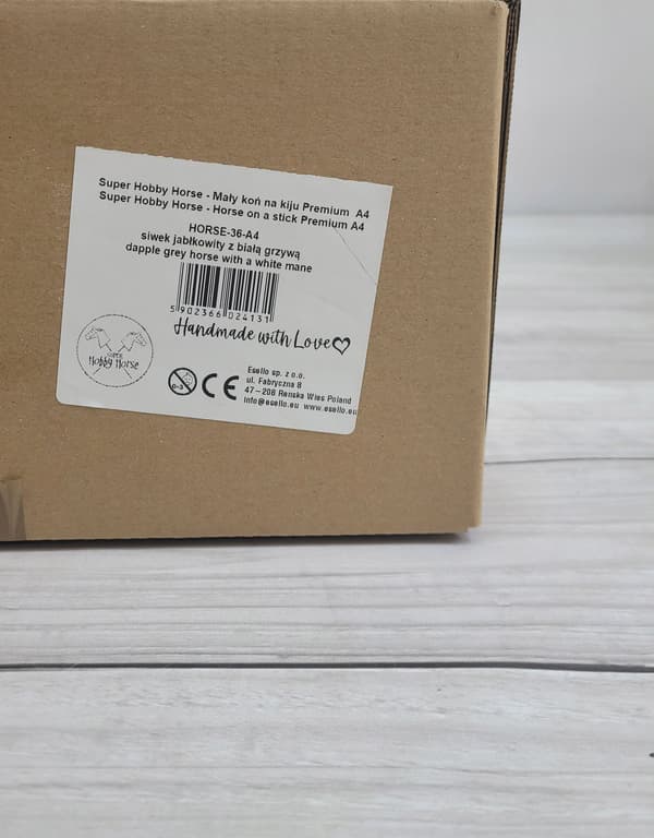 Käpphäst Medium Premium Käpphäst, Dapple Grey med Vit Man A4