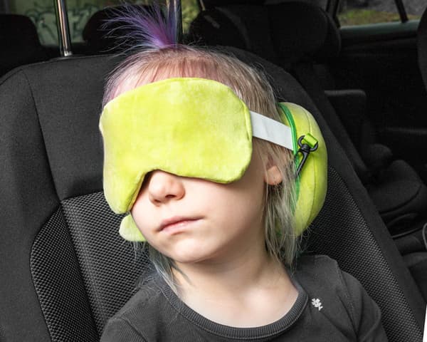OKO-matkatyyny silmämaskilla