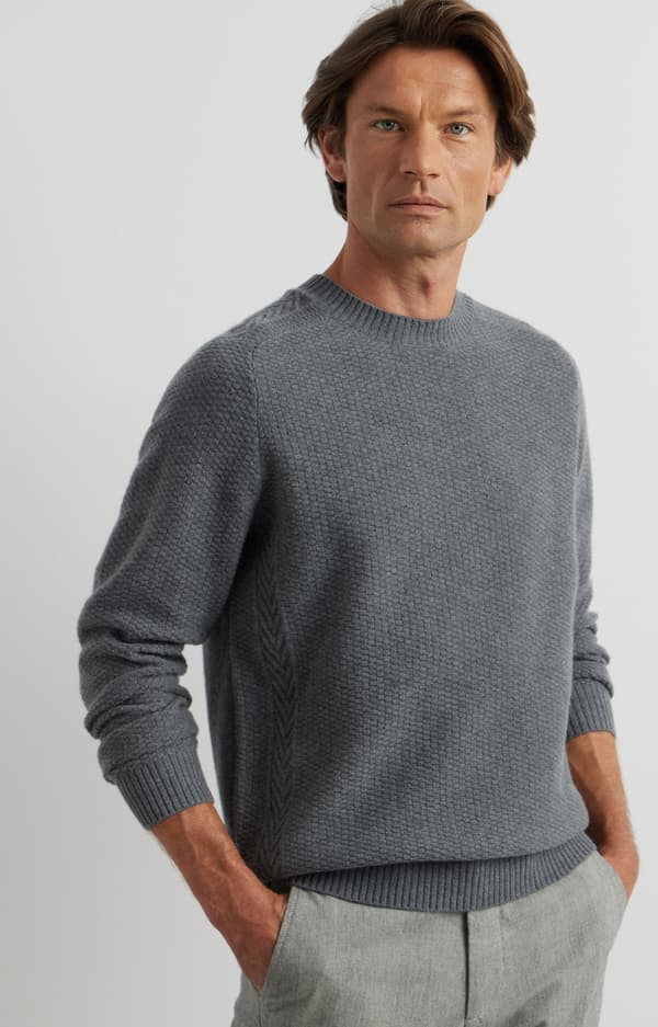 Mikromønstret sweater med rund hals L