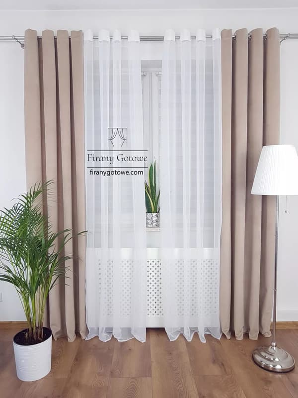 Samettiverho silmukoilla, beige