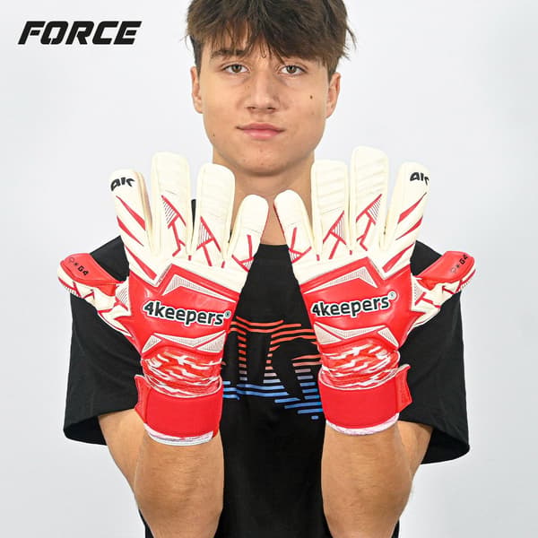 force V4.25 HNC | 4keepers Force V4.25 HNC 9 Målvaktshandskar