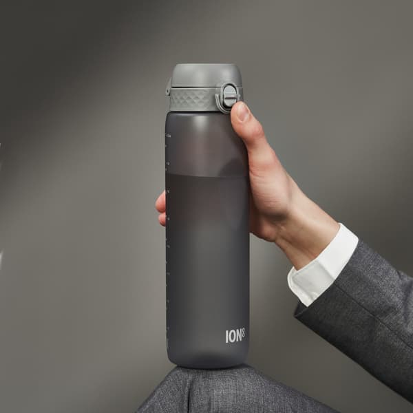 ION8 BPA-vapaa pullo I8RF1000GRY harmaa