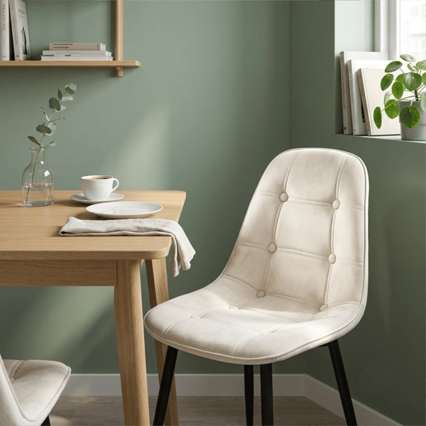 Aristo fløjlsstol, beige, sorte ben