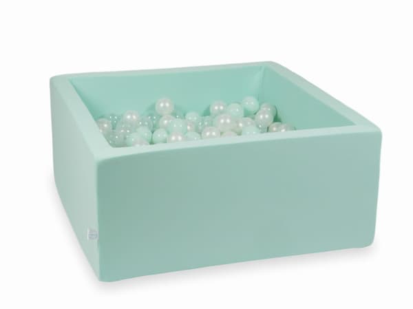 Torrmyntapool 90x90x40 med 400 bollar: transparent, pärlfärgad, ljusmint