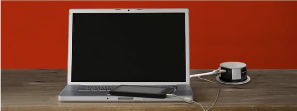 Möbeluttag utdragbart från bänkskivan 3x Schuko-uttag 2x USB 5VDC 1,5m kabel