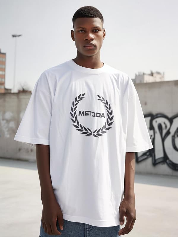 Method Sport Laurel Vit Oversized Kortärmad T-shirt XL