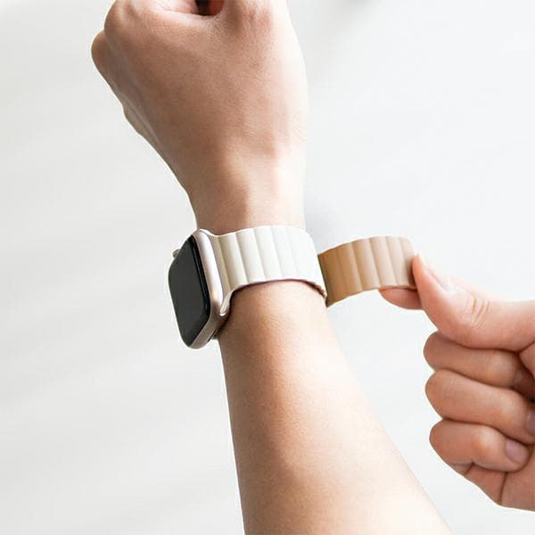 Araree Silikonearmbånd til Apple Watch 38/40/41mm Sort og Grå