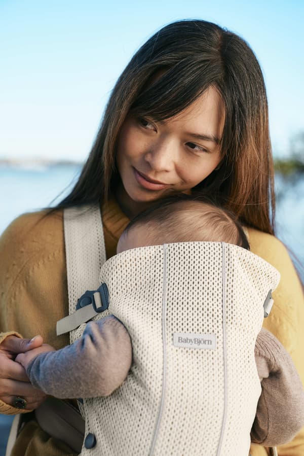 BABYBJÖRN Mini 3D Mesh - bæresele, creme