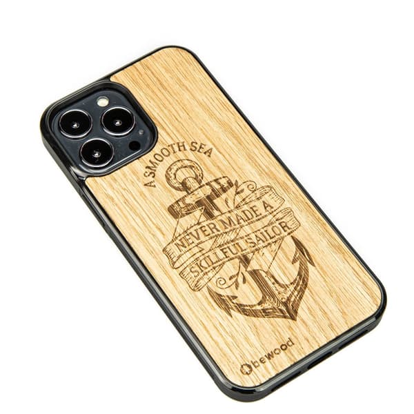 Träskal till iPhone 13 Pro Max ANCHOR OAK