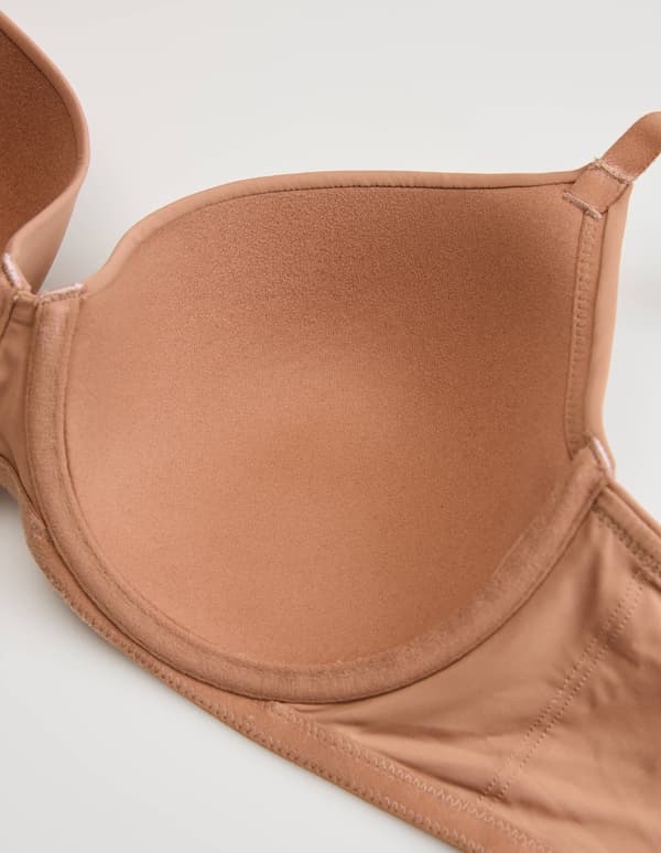 Q1.13 VACKER Esotiq vadderad bh | beige 85D