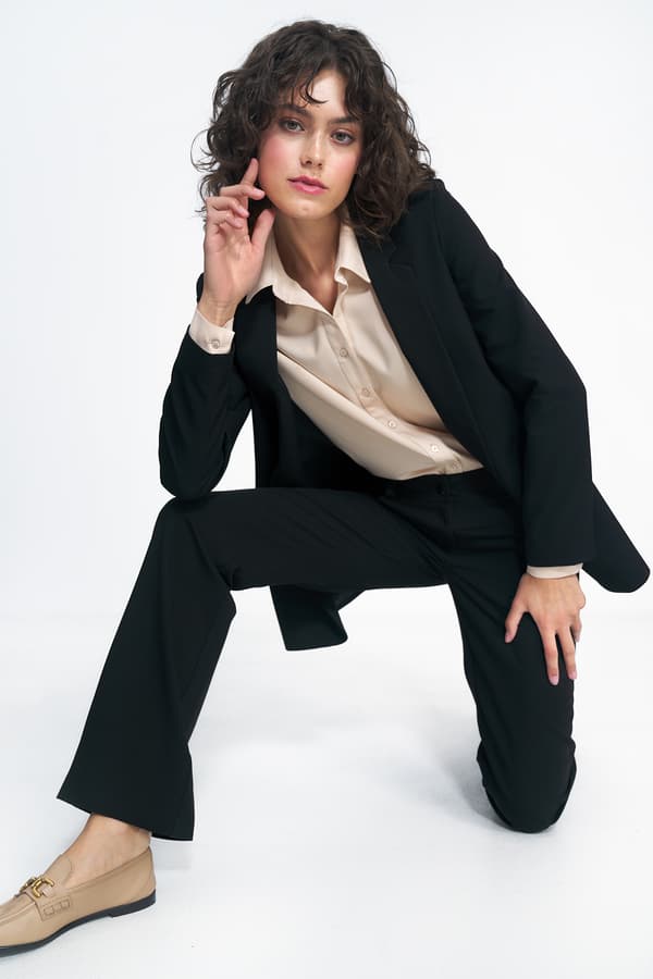 Klassinen avoin musta takki 38