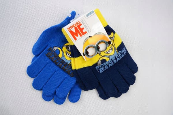 2 kpl lasten neulekäsineitä, Minions D095X