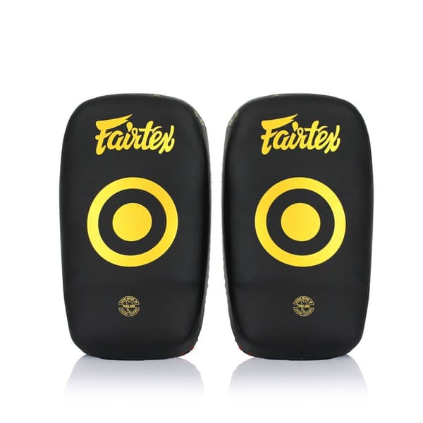 Fairtex Pao skjolde KPLC6 sort og guld lille