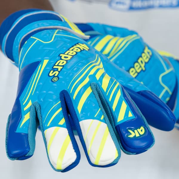 Soft azur NC | 4keepers Soft azur NC 9 målvaktshandskar