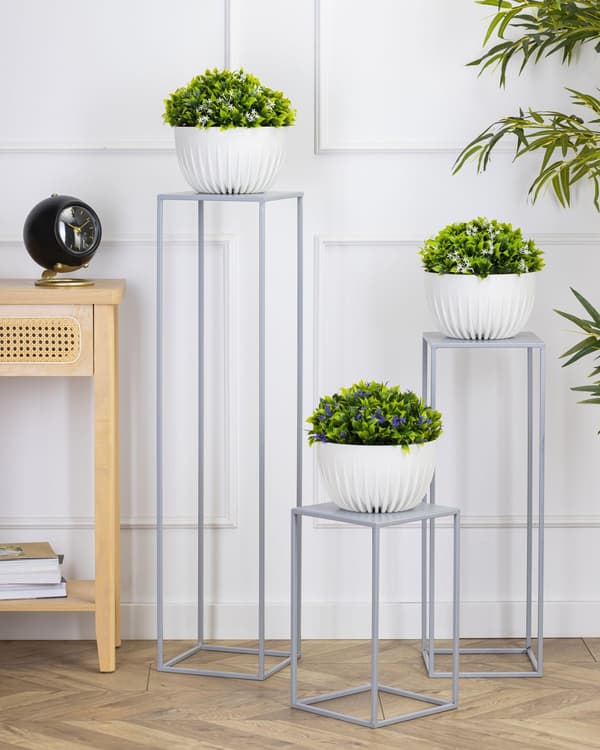 Grått stående blomställ 70 cm