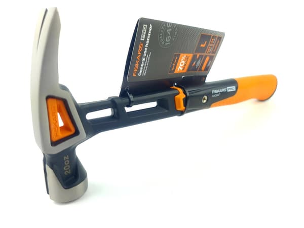 Fiskars Snickarhammare L 1020214 Eliminerar stötar Ergonomisk Solid