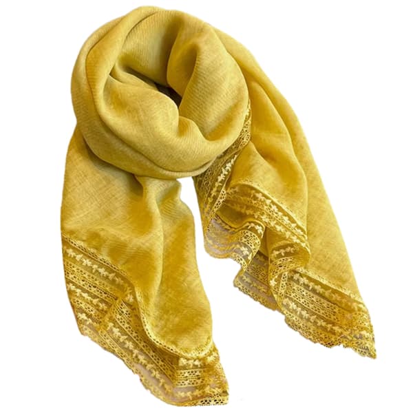 Gul halsduk med spets - 100x100 cm, bomull med polyester