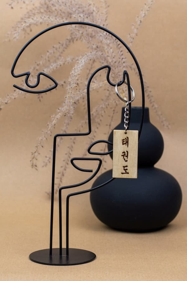 Taekwondo nøglering 2,5x5 cm træ