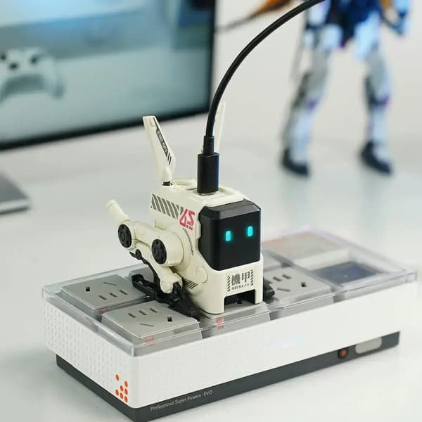 GravaStar Alpha65 GaN 65W väggadapter Dawn White