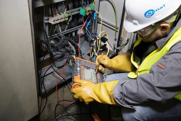 SONEL MPI-540 Start -monitoimimittari sähköasennusparametreille