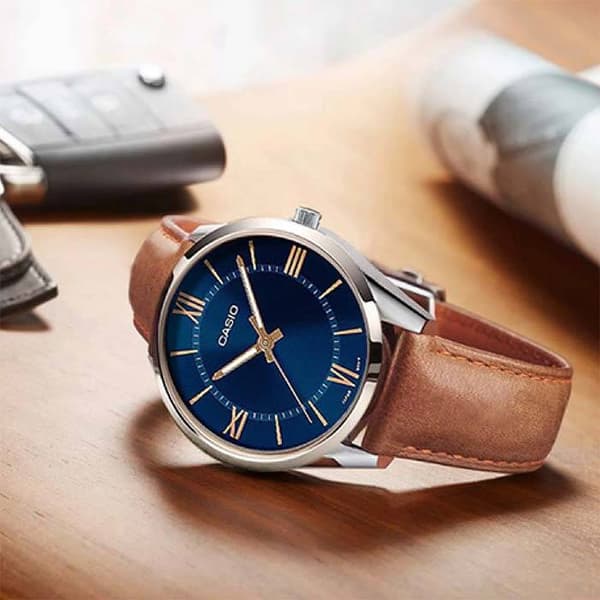 Herrklocka CASIO MTP-V005L-2B5 + Låda (zd225c)