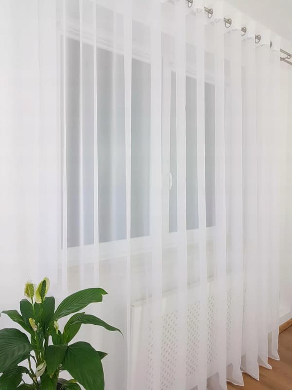 Valmis voile-verho silmukoilla 400x250cm