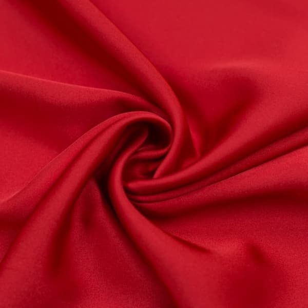 Chiffon silkestof, rød farve