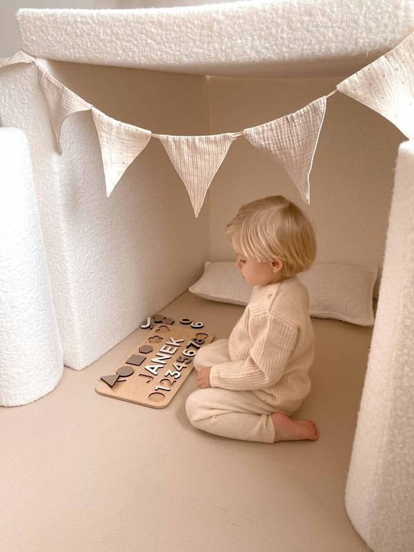 Stor trekant til Boucle sofa hvid