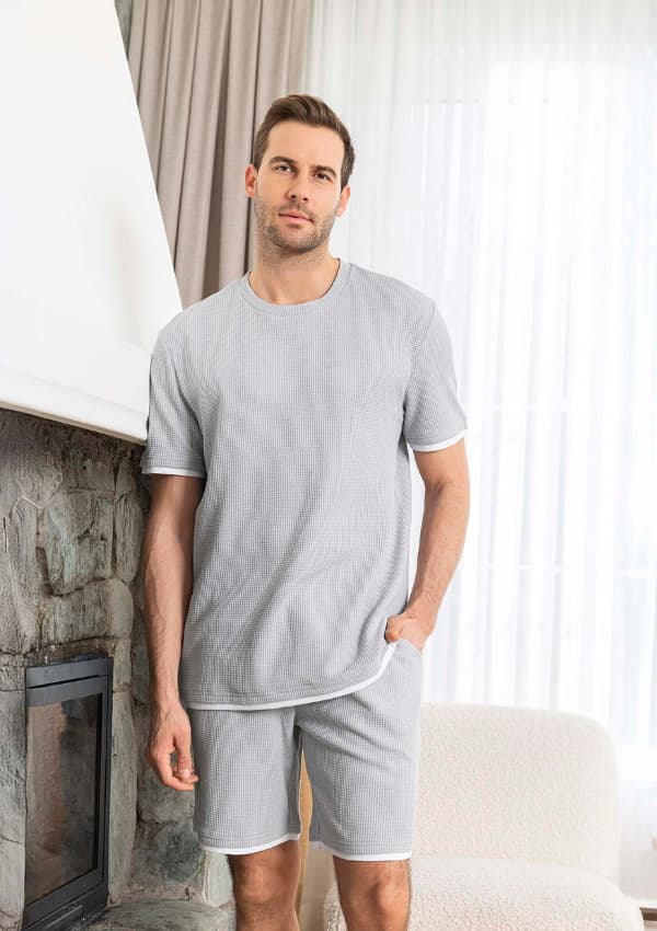 Herrepyjamas M bomuld med korte bukselommer behagelig flot
