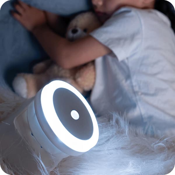 LED-natlampe til soveværelset med skumringssensor til børn
