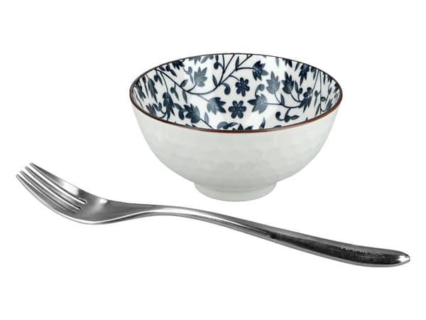 Set med 4 skålar + tallrik