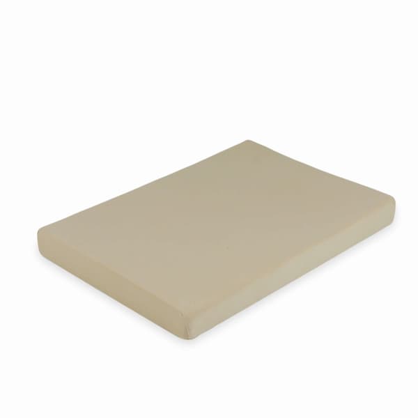Beige lekplatsmatta i skum