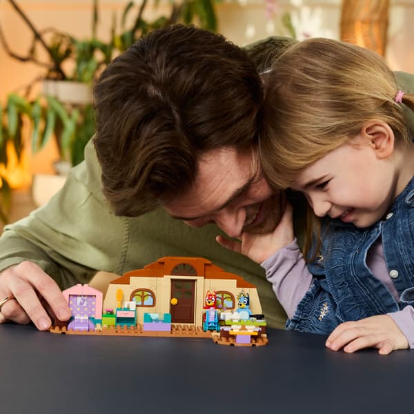 Lego Bluey School med Ryžyk och Blue 106 bitar (11221)
