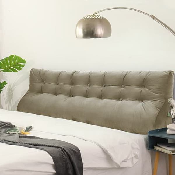 Beige samettityyny Beige samettityyny 100 cm