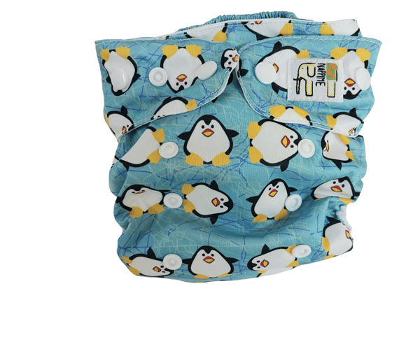 NappiMe MINI POCKET -mikrofleece-pehmustetut vaipat PINGVIINIT