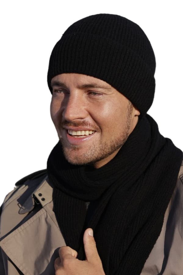 Herrehue med manchet - Liam, sort (80% uld)