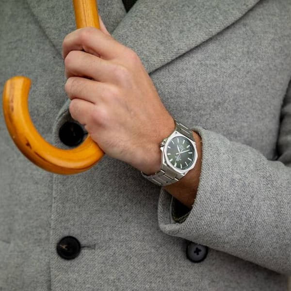 Herrklocka Casio EFR-S108D-3A Edifice Klassisk Saffir + Låda