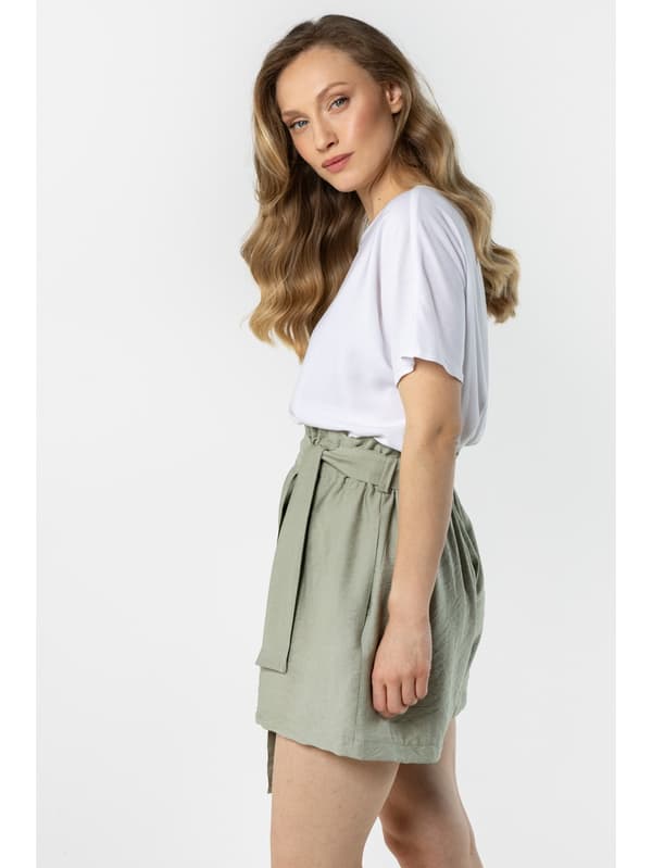 Sage dameshorts med elastisk talje og bælte - letvægts til sommer M