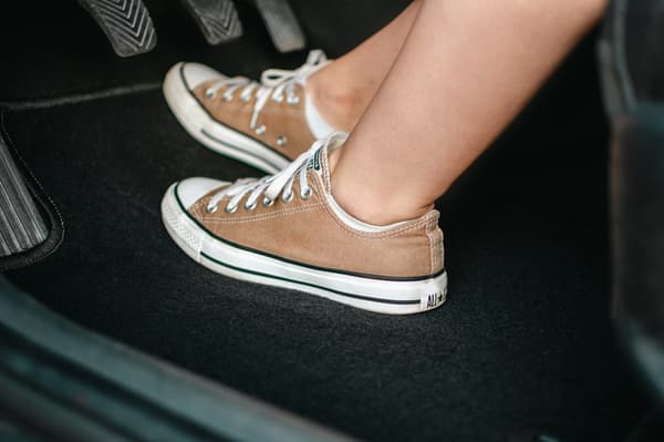 BASIC sorte velourmåtter til: Mitsubishi Carisma sedan, liftback, hatchback (1995-2004)