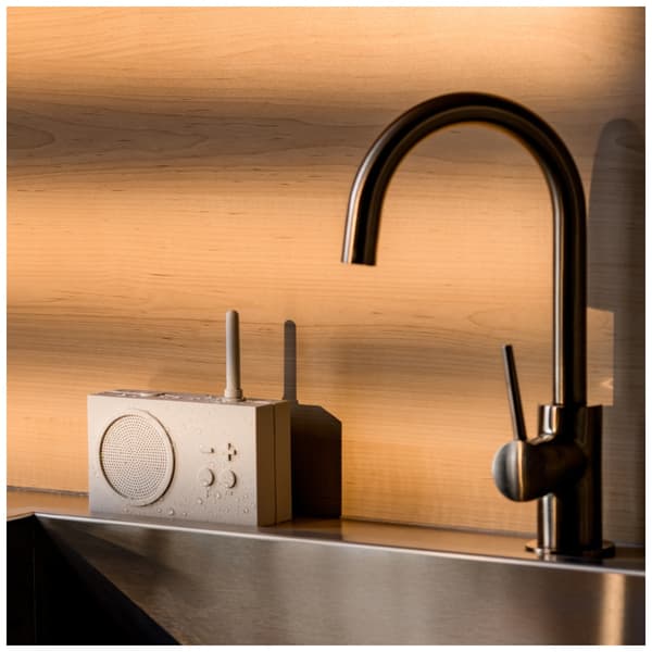 Lexon Tykho 3 Bluetooth-radio lys beige