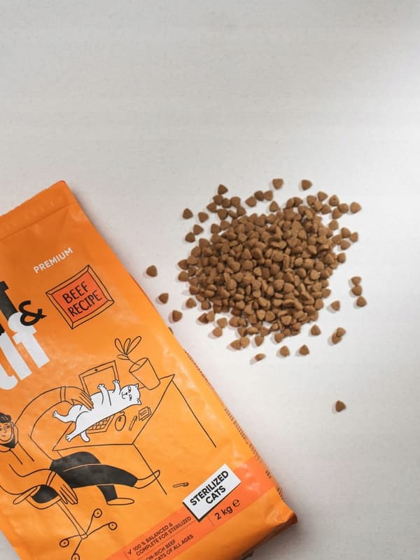 Half&Half Premium Torrfoder för Katter Vuxen Steriliserat Nötkött 300g